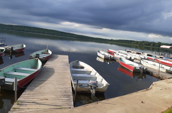 15 foot Aluminum Motor Boat Rentals