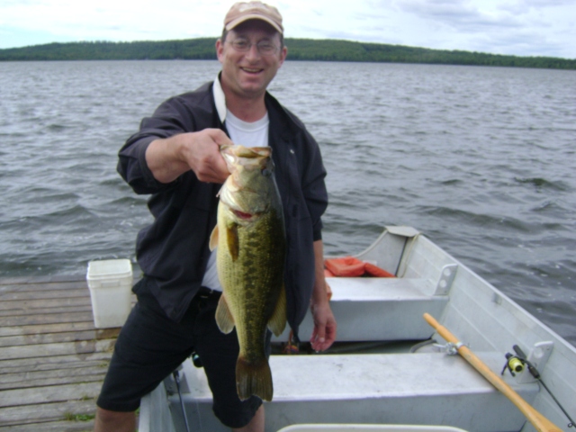 Lawrence Park Little Lake Fish 17